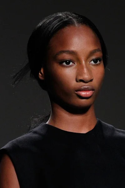 Look 25